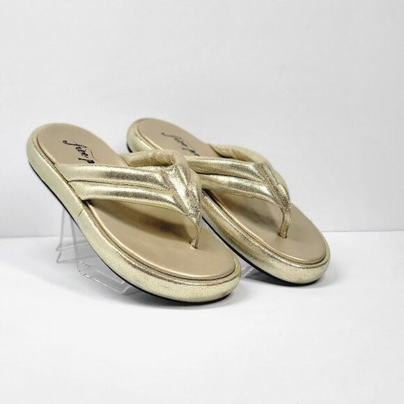 Free People Shoes - FREE PEOPLE wonderland flip flop sandals Sz 8